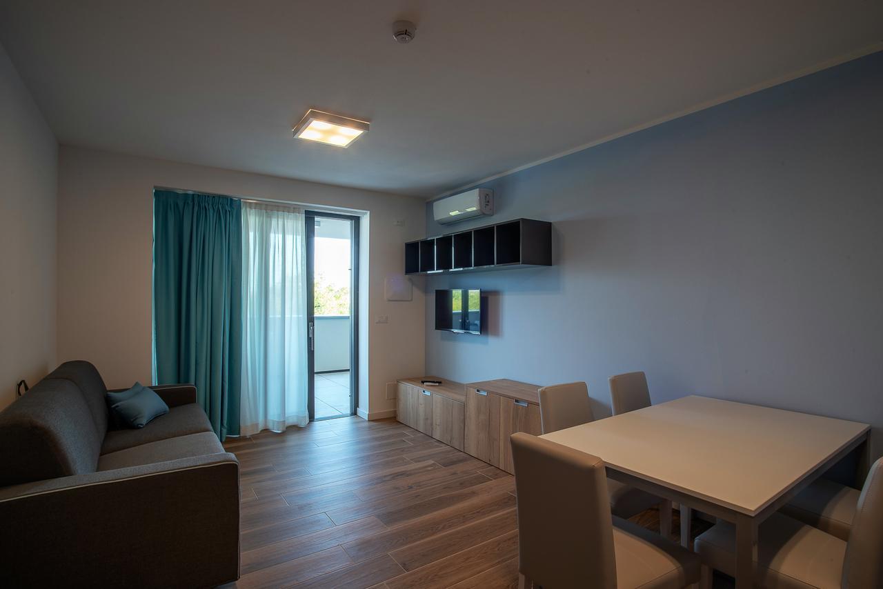 Aparthotel Miramare Grado Eksteriør bilde