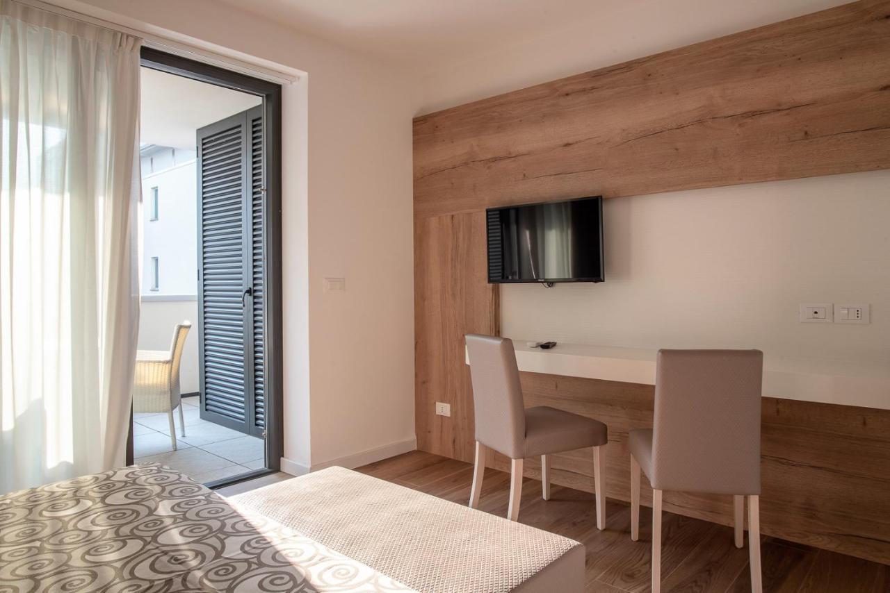 Aparthotel Miramare Grado Eksteriør bilde